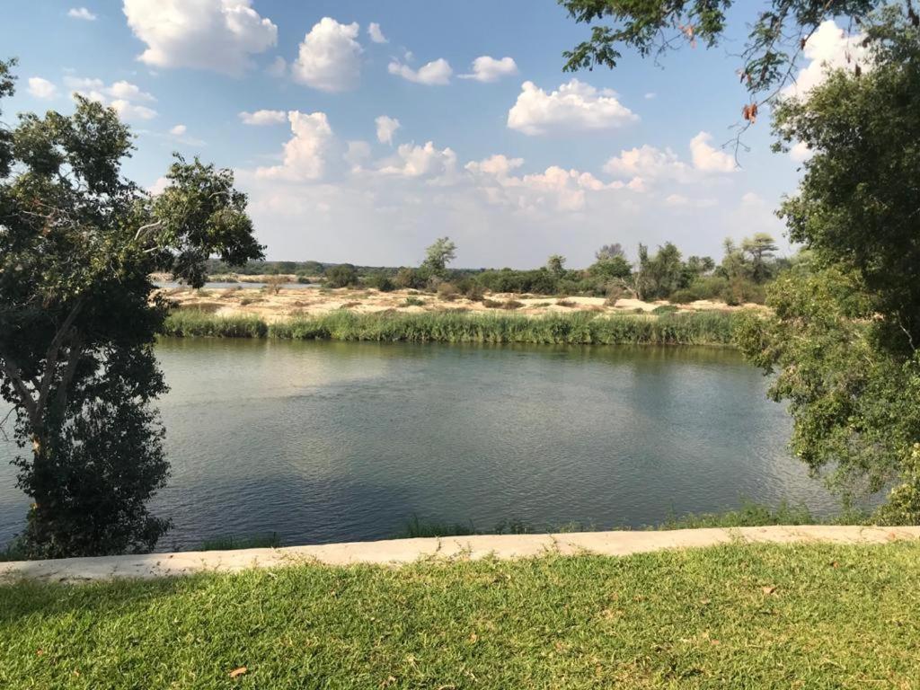 Juda Haus Lodge Katima Mulilo Εξωτερικό φωτογραφία